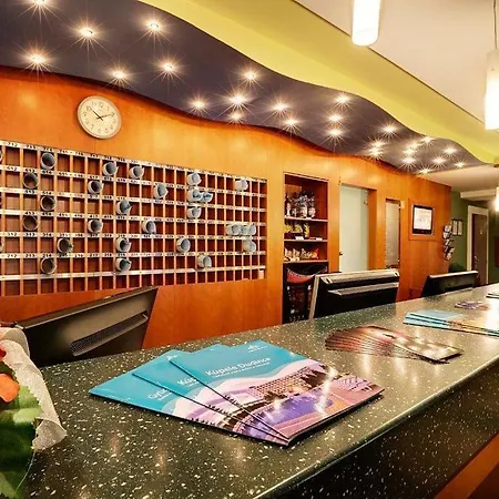 Kupelny Rubin Дудинце