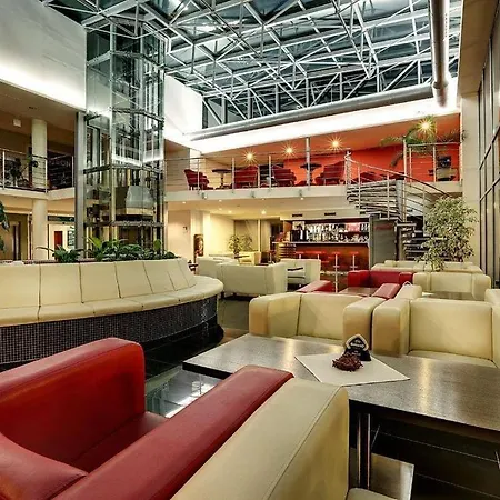 Kupelny Rubin Дудинце